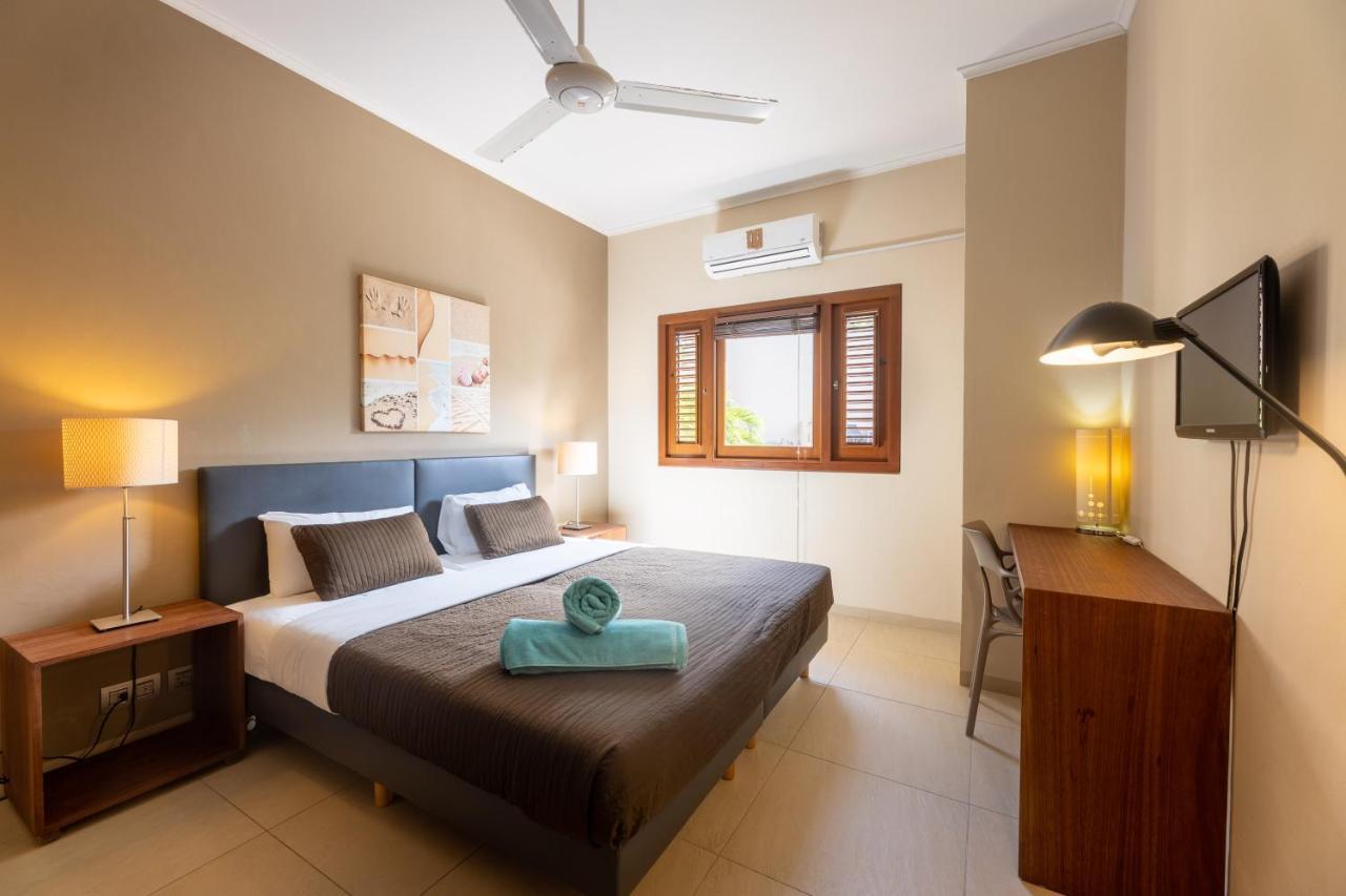 Spanish Water Apartments Willemstad Extérieur photo